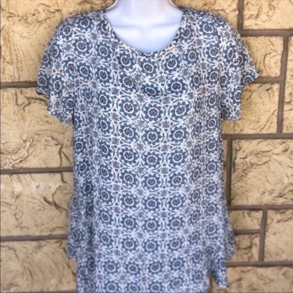 Loft Floral Blouse Flutter Sleeve Top Oversized Size XSP / NWOT - Picture 2 of 10